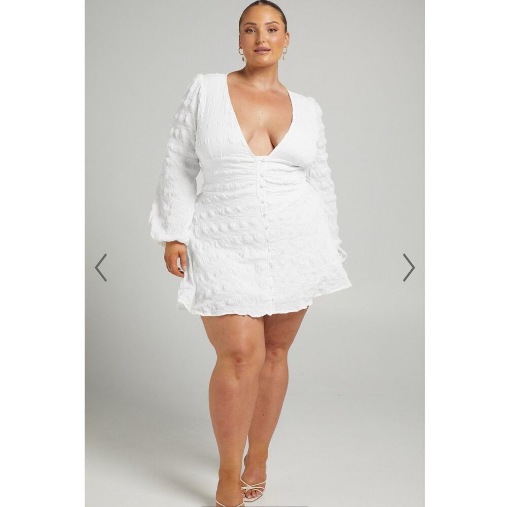 Showpo NWT SANAA MINI DRESS - LONG SLEEVE OPEN BACK DRESS IN WHITE Size 16 EUR48
